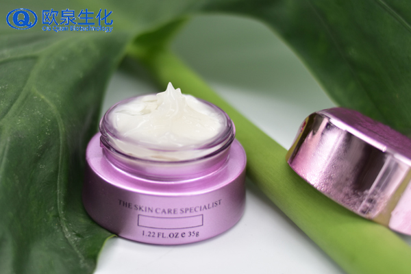 年紀大的人才會有眼部皺紋嗎？